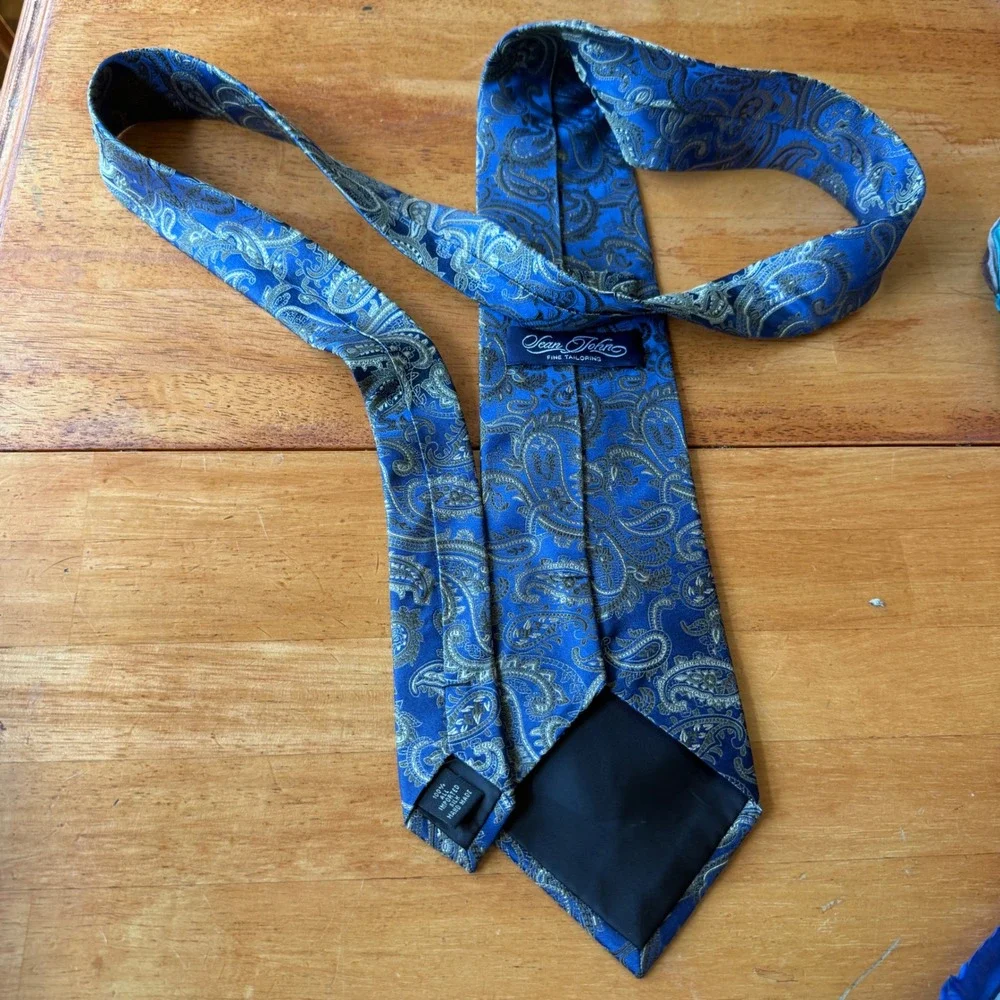 Sean John Fine Tailoring Mens Silk Necktie Blue Gold Paisley Hand Made Tie